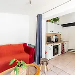 بيت للعطل Loft Des Cigales Uchaud