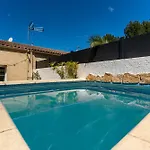 بيت للعطل Loft Des Cigales Uchaud